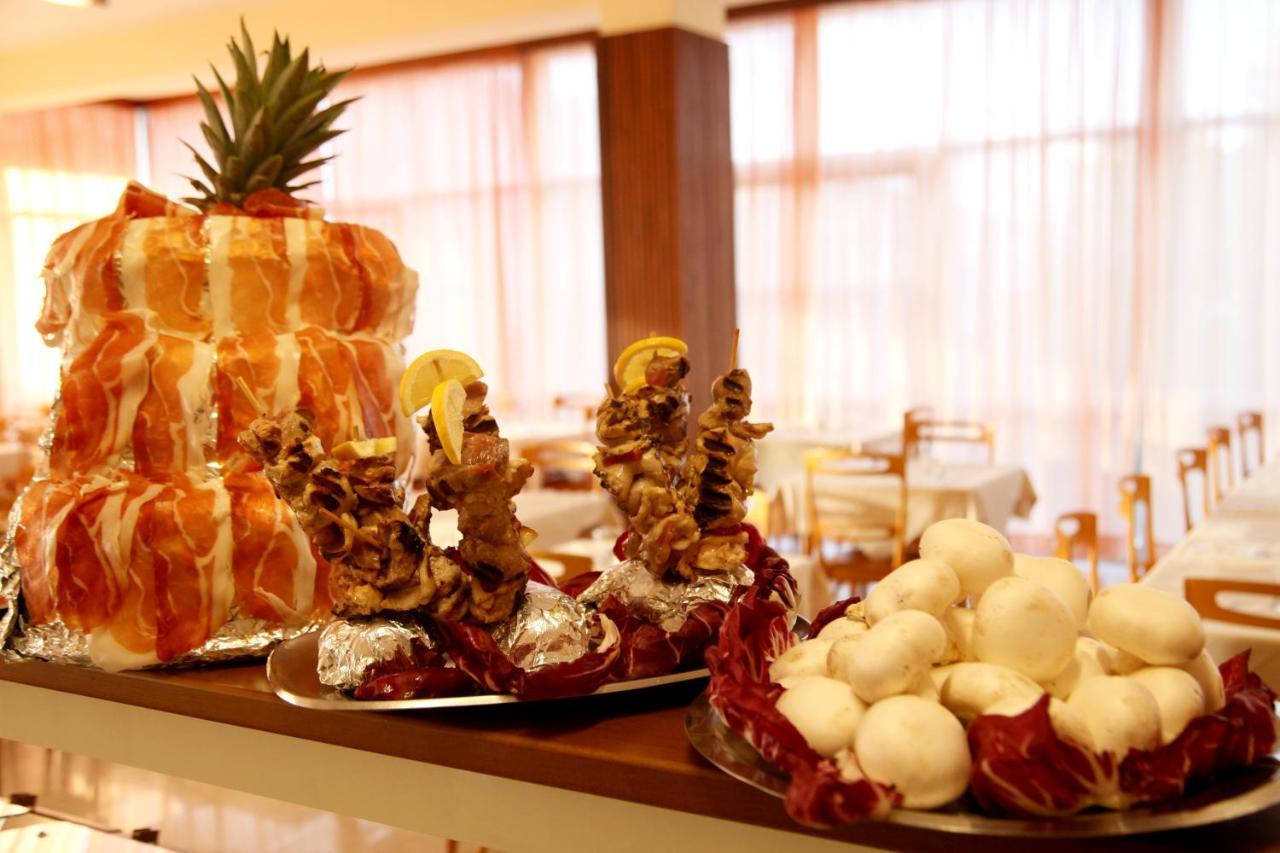 Hotel Alfa Anche In All Inclusive 里米尼 外观 照片
